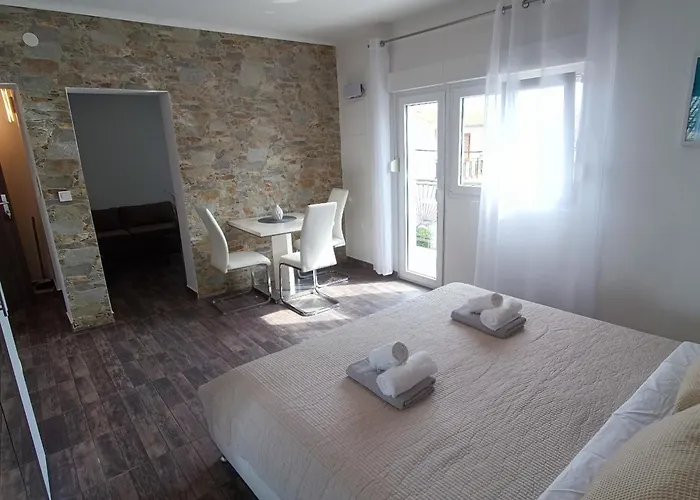 Apartman La Bombonera Starigrad Paklenica