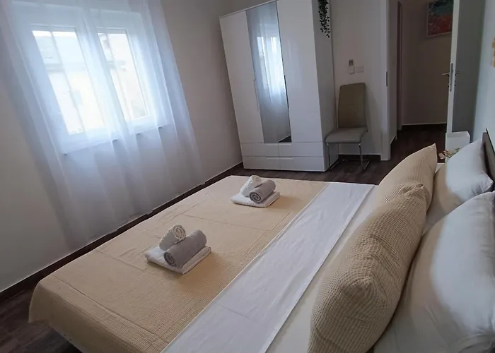 Appartement La Bombonera Starigrad Paklenica