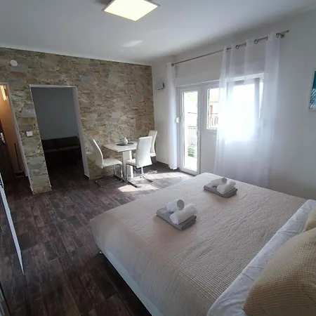Apartment La Bombonera Starigrad Paklenica