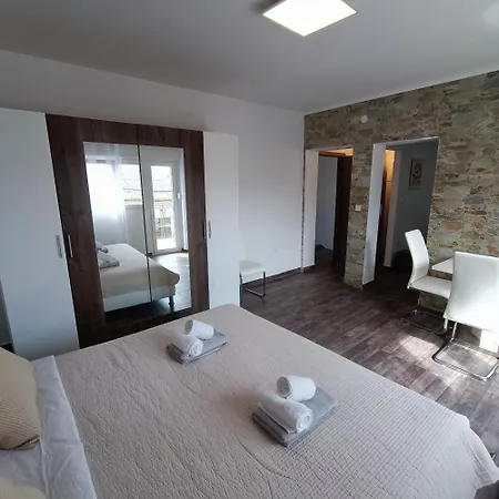 Daire La Bombonera Starigrad Paklenica