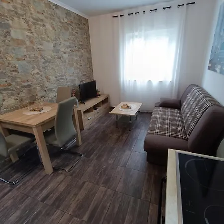 La Bombonera * Starigrad Paklenica