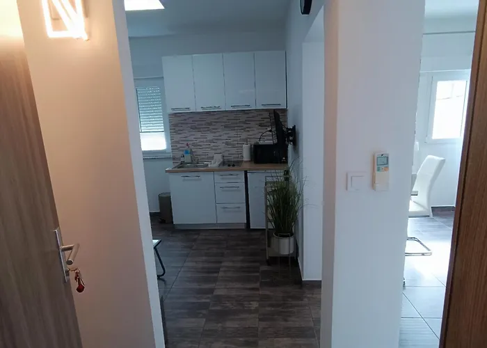 La Bombonera Apartamento Starigrad Paklenica